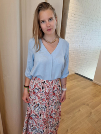 blouse met V-hals en 3/4 mouw JDY lichtblauw