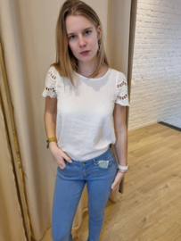 bloesje met kanten mouwtjes wit JDYHANNAH