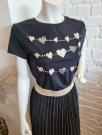 T-shirt hartjes zwart