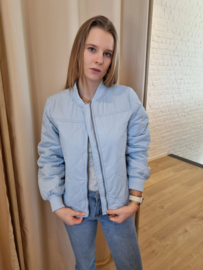 JDYRAYA QUILT SHORT JACKET OTW HAB lichtblauw