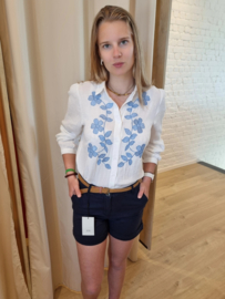 tetra hemd met blauw broderie motief