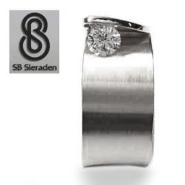 10mm brede zilveren ring met 1 zirconia 5mm