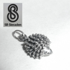 Zilveren EGELTJE als bedel of Charm