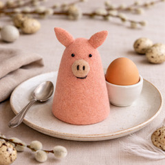 Egg Warmer pig