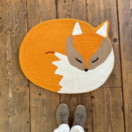 Carpet sleepy fox