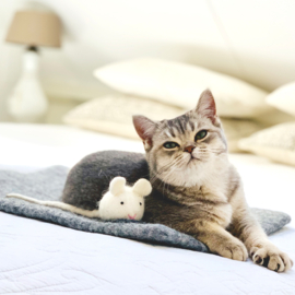 CatToy large white
