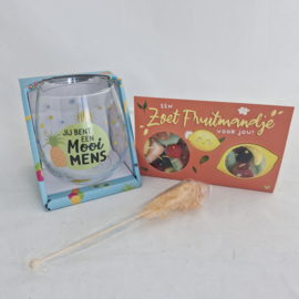Zomerset glas 'Mooi mens' + zoet fruitmandje