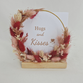 Flower hoop 'Hugs and kisses'