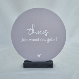 Wooncirkel met voetje 'Thuis, hier woont ons geluk'