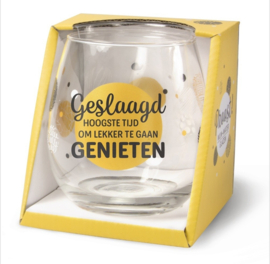 Glas 'Geslaagd!'