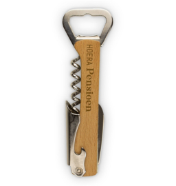 Kurkentrekker/flesopener 'Hoera pensioen'