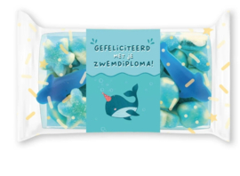 Snoeppakketje 'Gefeliciteerd met je zwemdiploma'