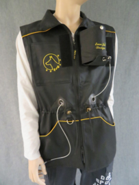 Training vest with balldropper