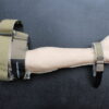 Rubberen arm met banden