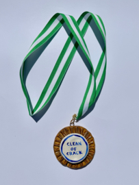 Medaille: Clean of crack