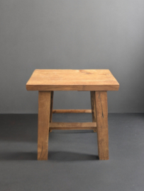 Houten bankje L.40 D.20 H.45