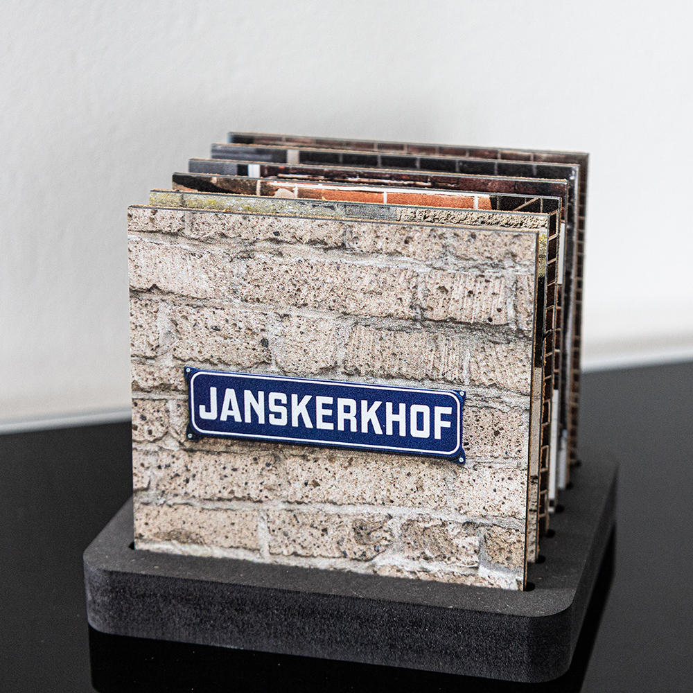 Onderzetterset "Utregse Straote' (incl. tafelhouder en 5 ansichtkaarten)