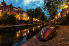Ansichtkaart 38: De boot op de werf van de Oudegracht