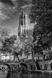 Ansichtkaart 56: De gerestaureerde Dom vanaf de werf