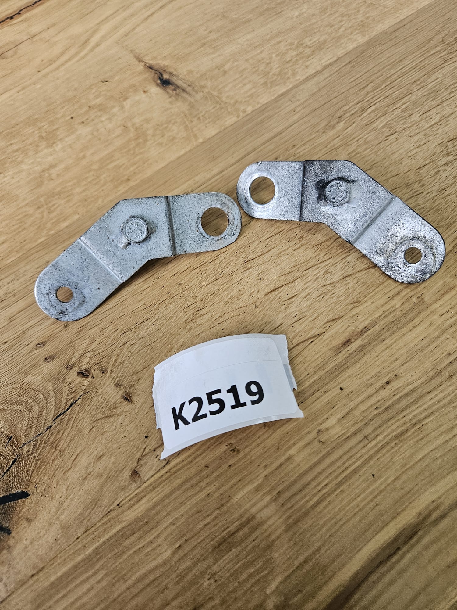 Bevestigingsset koplampspoiler origineel [KOOPJESHOEK]
