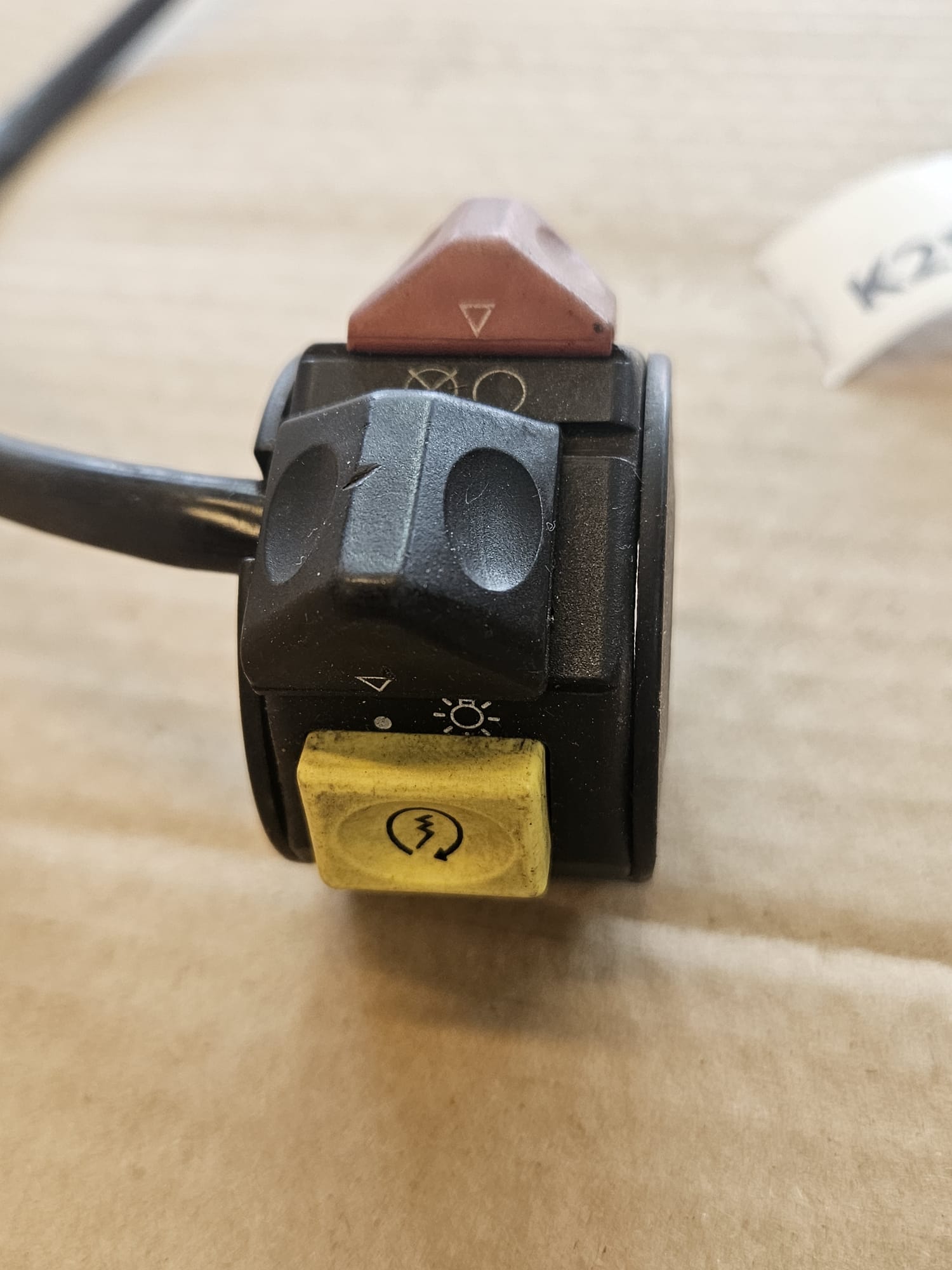 Schakelaar Quadro OT killswitch E-start [KOOPJESHOEK]