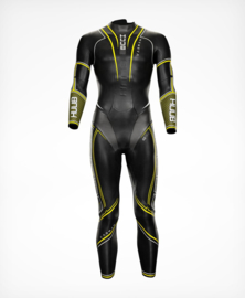 HUUB Varman Men in een redelijke staat, de wetsuits hebben meerdere beschadigingen die gerepareerd moeten worden