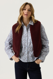 Garcia bodywarmer bordeaux twee kanten draagbaar teddy en ribcord