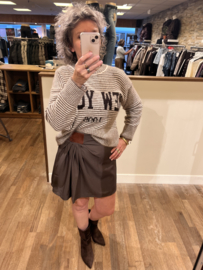 Trui fijn gebreid New York gestreept taupe/creme
