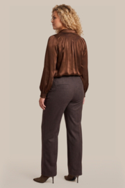 Exxcellent Nysara satin look donker bruin