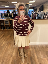 Vest bordeaux creme gestreept met hartjes knopen