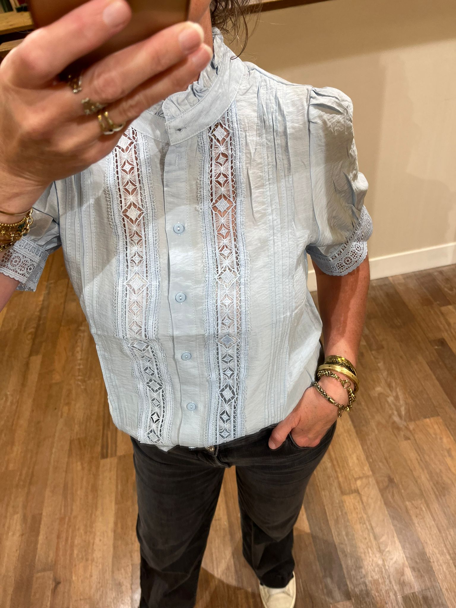 Babyblauwe blouse