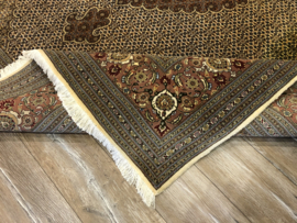 Vintage tabriz met vlek 255x300 cm