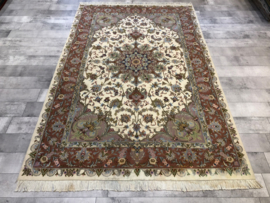 Tabriz met zijde 40 Raj Tapijt