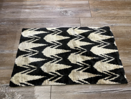 Ikat Fluweel/ Zijde Kussenhoes