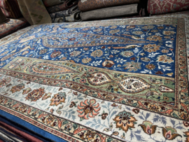 Tabriz 260x170 cm oud