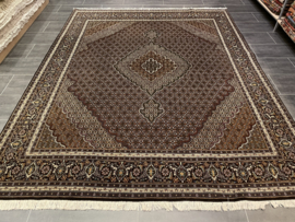Tabriz mahi 250x320 cm met zijde