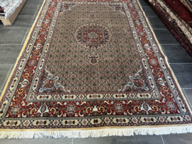 Moud met zijde Iran 236x170cm
