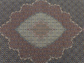 Tabriz mahi 308 x 398 cm uit Iran met zijde