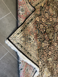 Ghom zijde vintage 277x367 cm