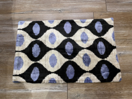 Ikat Fluweel/ Zijde Kussenhoes