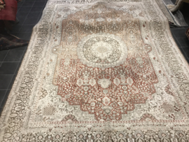 Ghom  zijde vintage 300x420 cm