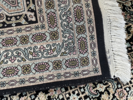 Tabriz mahi 360x272 cm puur zijde