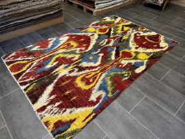 Ikat tapijt modern 246x158cm
