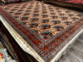 Seneh met zijde 250x335cm Iran