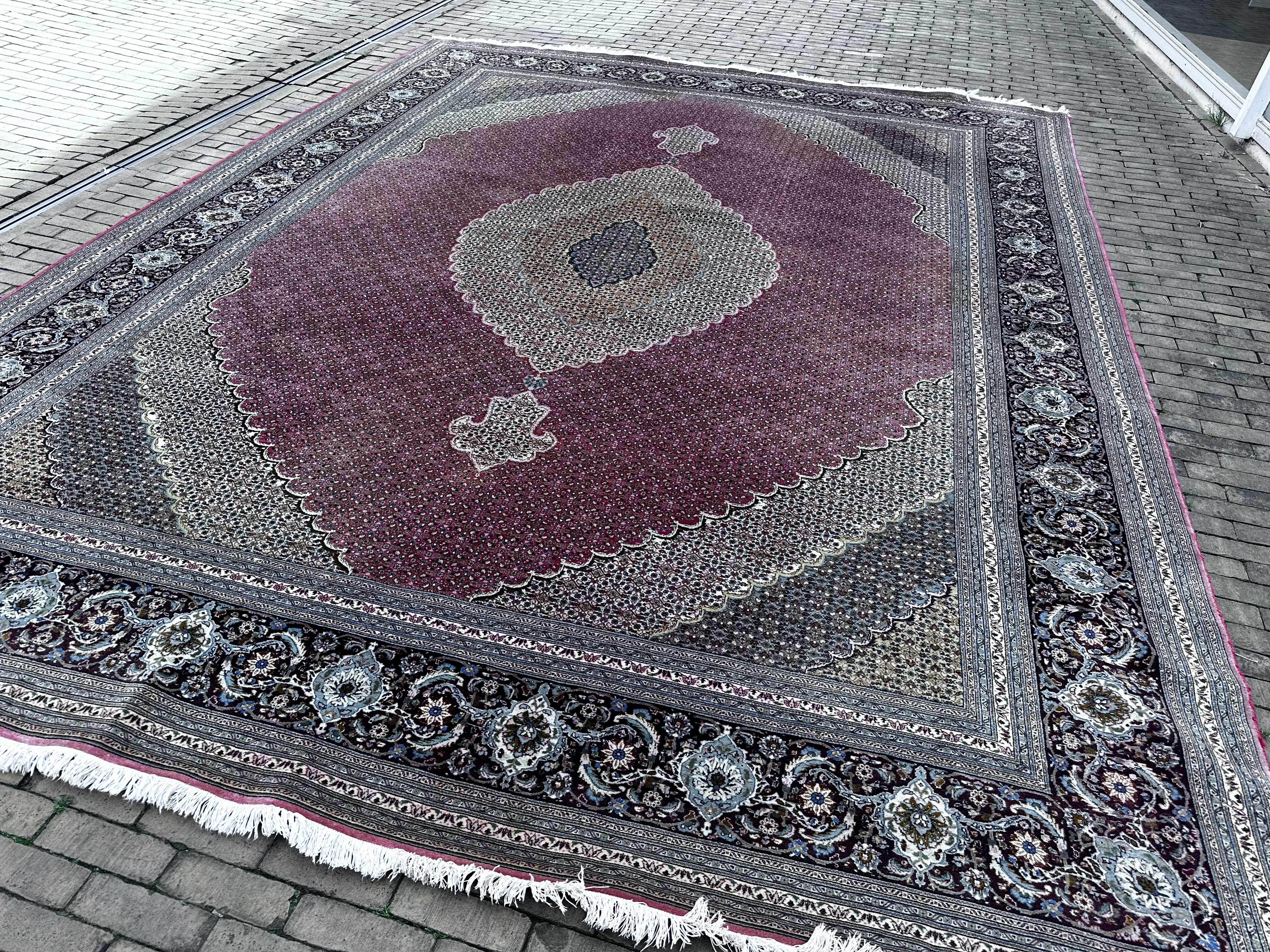 vintage Tabriz mahi 55 raj met zijde