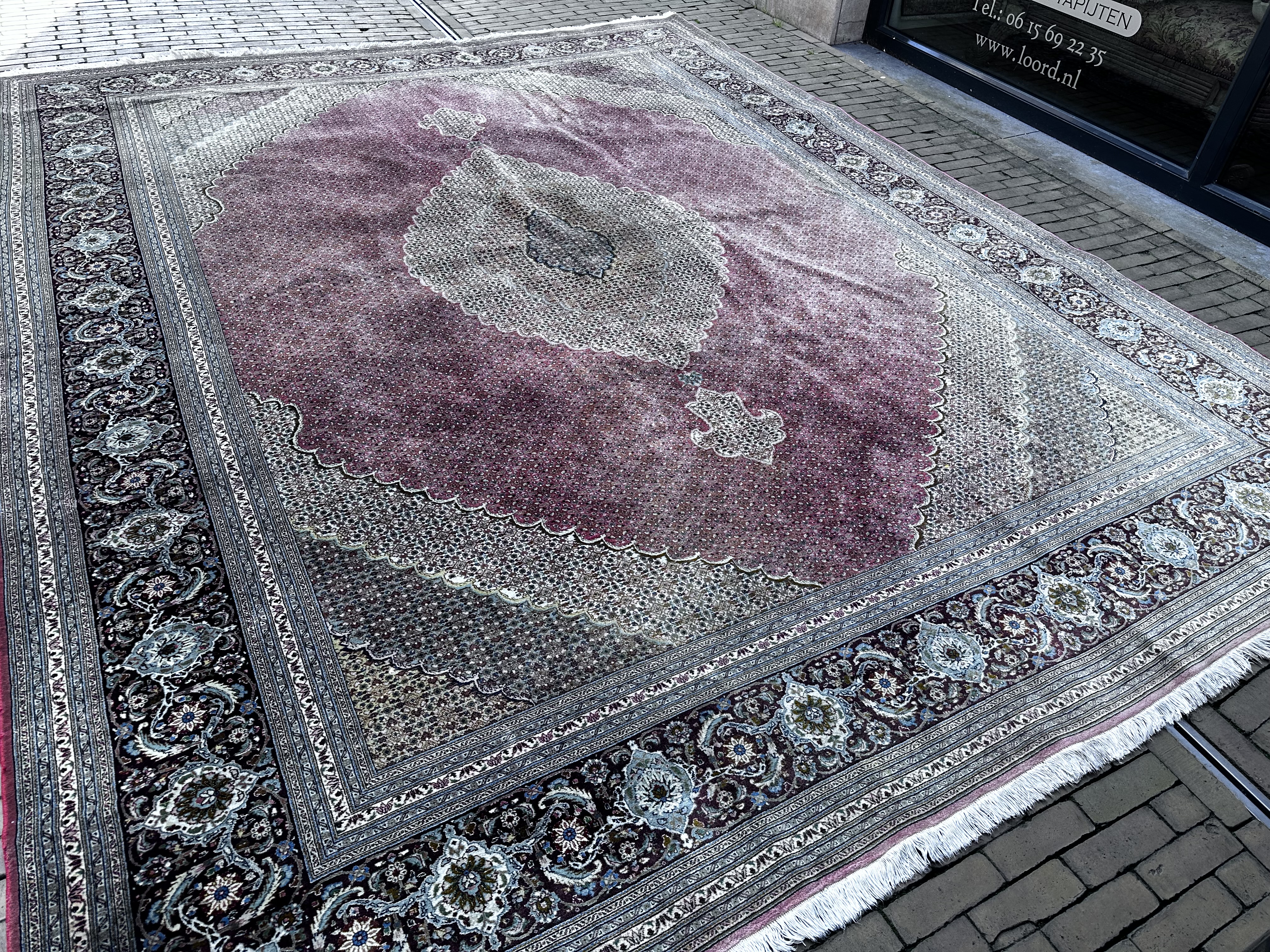 vintage Tabriz mahi 55 raj met zijde