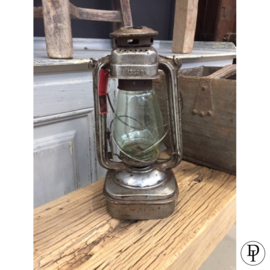 Zilver met roestkleurige olielamp oud uniek