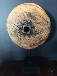 Houten wiel op standaard (half wiel)
