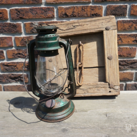 Unieke olielamp met groene patina