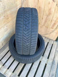 Pirelli Scorpion Winter 255/40R21 102V